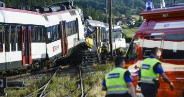 Stire din Actualitate : Un tren de pasageri s-a ciocnit de un marfar: NOUĂ MORȚI