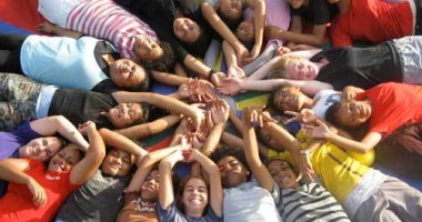 Stire din Social : Mai multe femei decât bărbați