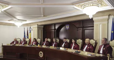 Stire din Actualitate : CCR a amânat pentru a patra oară dezbaterea legii pensiilor magistraților