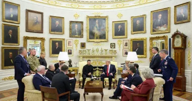 Întâlnire crucială la Casa Albă. Zelenski, față în față cu Trump