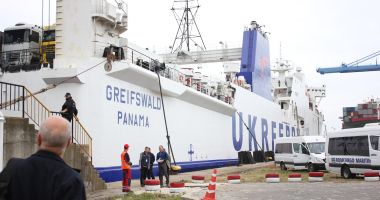 Stire din Economie : 75 de firme de agenturare servesc industria maritimă și fluvială a României
