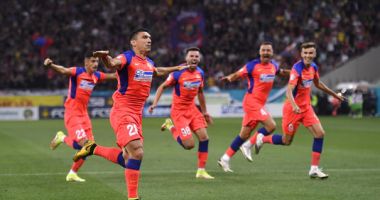Stire din Sport : Cluburile FCSB și Dinamo, sancționate cu 15.000, respectiv 10.000 de lei de Comisia de Disciplina