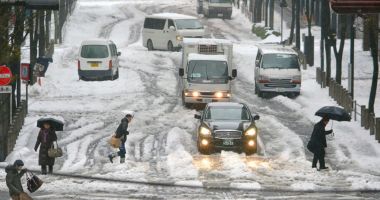 Stire din Actualitate : Furtună de zăpadă! Traficul aerian și terestru, puternic perturbat
