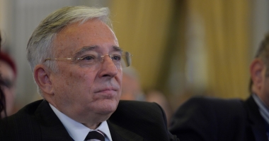 Stire din Economie : Majorarea dobânzilor pentru lei se amână. Iată ce spune Mugur Isărescu