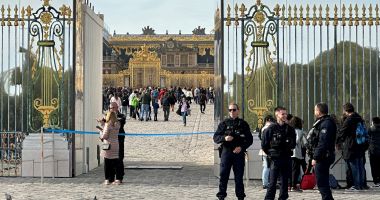 Palatul Versailles a fost evacuat după o ameninţare cu bombă
