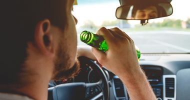 Stire din Actualitate : Se schimbă limita de alcoolemie pentru șoferi. Uniunea Europeană propune un nou set de reguli