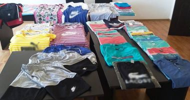 Stire din Eveniment : Bișniță cu haine "la preț avantajos", pe plaja din Eforie