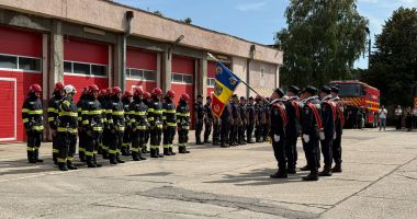 Ziua Pompierilor din România, marcată la ISU Constanța. Zeci de cadre militare au fost premiate - 4