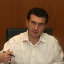 Stire din Politică-Administrație : Prefectul Claudiu Palaz se gândește să-l acționeze în instanță pe Nicușor Constantinescu pentru acuzațiile de fraudă