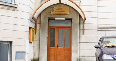 Stire din Eveniment : În ce instituții au românii cea mai mare încredere
