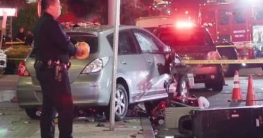 Stire din Actualitate : Cel puţin 28 de răniți după ce un vehicul a intrat în mulțime în Los Angeles