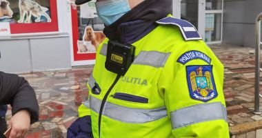 Polițiștii, în control, prin zonele aglomerate ale Constanței - 4