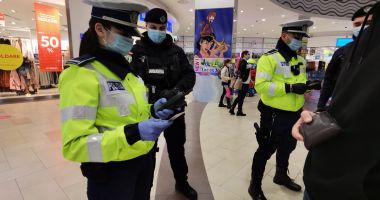 Polițiștii, în control, prin zonele aglomerate ale Constanței - 3