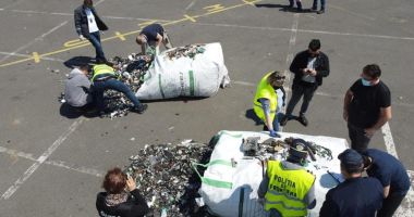 ZECE CONTAINERE pline cu GUNOAIE, depistate în Portul Constanța