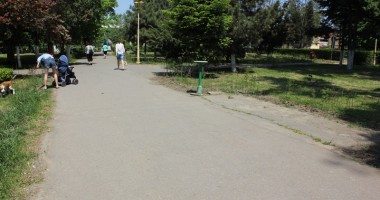 Incredibil! În Constanța sunt parcuri fără nicio bancă! - 6