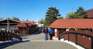 GALERIE FOTO / Este activitate în Satul de Vacanță. Constănțenii au ieșit la plimbare - 8