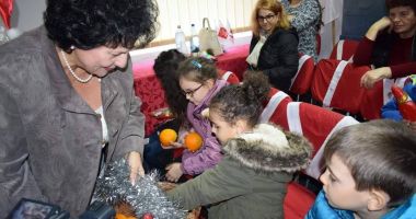 Stire din Politică-Administrație : Membrii PSD Cumpăna, ajutoarele lui Moș Crăciun
