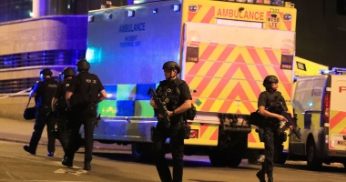 UPDATE. GALERIE FOTO - VIDEO / EXPLOZIE LA MANCHESTER, în timpul unui concert al artistei Ariana Grande. SUNT ZECI DE MORTI SI RANITI - 2