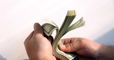 Stire din Economie : 80% din cererile de creditare sunt respinse de bănci