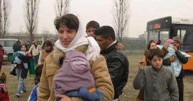 Stire din Politică-Administrație : Primăria Cernavodă a inițiat un program de ajutorare a familiilor de romi