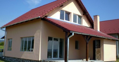 Stire din Economie : 8.270 locuințe date în folosință în trimestrul I 2014