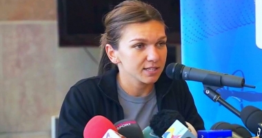 Stire din Sport : Simona Halep s-a întors în România: "Succesul, când apare, schimbă tot"