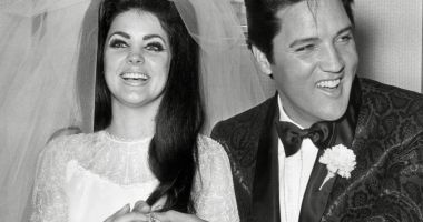 Stire din Monden : S-a sinucis Elvis Presley? Dezvăluire șoc făcută de fosta lui soție, Priscilla Presley