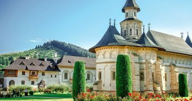 Stire din Actualitate : Ţinutul mănăstirilor din Bucovina, marele câștigător al competiției „Destinația anului 2023 în România”