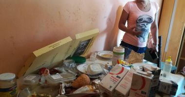 Stire din Eveniment : CASA GROAZEI! Femeia care și-a abandonat copiii într-un focar de infecție a fost reținută