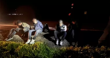 Stire din Eveniment : Cinci persoane depistate de polițiștii de frontieră după o trecere ilegală dinspre Bulgaria