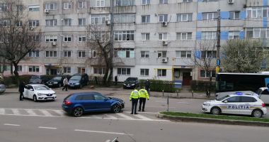 GALERIE FOTO / Carambol cu trei autoturisme, pe o arteră intens circulată a Constanței - 5