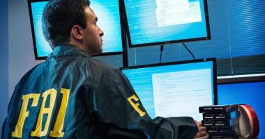 Stire din Eveniment : Agenții FBI au sesizat DIICOT: un român și-a filmat copilul în timp ce îl forța să facă sex oral!