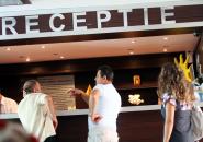 Stire din Diverse : Cazare ieftină în septembrie pe litoral oferită de 30 de hoteluri