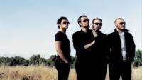 Stire din Diverse : Fanii Coldplay, cel mai puțin dispuși să facă sex la prima întâlnire Află cine e la polul opus