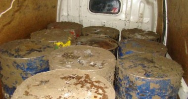 Două tone de motorină, confiscate la Cernavodă / FOTO - 3