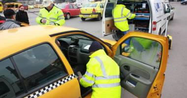 Stire din Eveniment : Un taximetrist din Constanța A MURIT în timp ce se certa cu un șofer