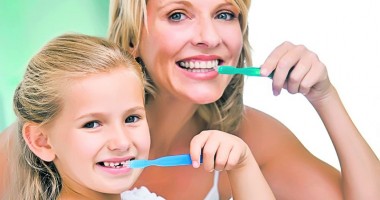 Stire din Cetățenești : Gingiile sângerează uneori. De ce?