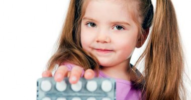 Stire din Diverse : Cum preveniți otrăvirea accidentală a copilului