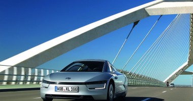 A fost lansată mașina care consumă 1 litru de benzină la 100 de km / Galerie foto - 10