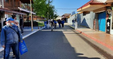 GALERIE FOTO / Este activitate în Satul de Vacanță. Constănțenii au ieșit la plimbare - 9