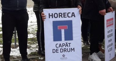 Reprezentanți din industria Horeca, protest împotriva condițiilor impuse de autorități - 3