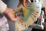 Stire din Economie : Fiscul a încasat anul trecut 2,7 miliarde lei, cu 1% mai puțin decât în 2008