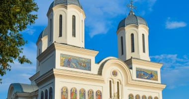 Stire din Actualitate : ÎPS Teodosie va oficia slujba de resfințire a Bisericii ”Sfântul Gheorghe” din Mangalia