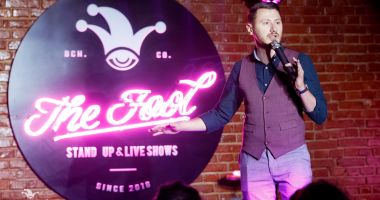 Stire din Diverse : A fost lansat primul club de comedie virtual, Fool's Home Delivery sau Fool HD