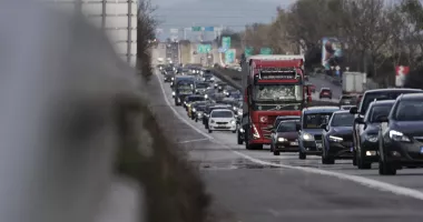 Stire din Actualitate : Trafic deschis pe toate drumurile din România