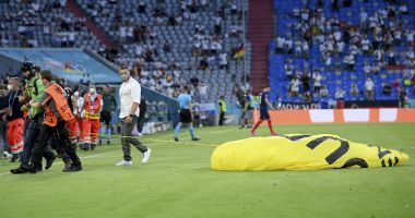Fotbal, EURO 2020 / Meciul Franţa - Germania, perturbat de un activist Greenpeace