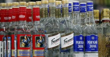 Stire din Social : Băuturile alcoolice tari pot fi utilizate pentru dezinfectarea mâinilor în spitalele din Japonia