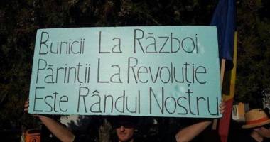 Protestele, în imagini. "Bunicii în război, părinții în Revoluție, acum e rândul nostru" - 2