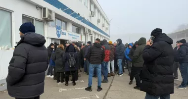 Stire din Social : A treia zi de protest la CT BUS! Autobuzele nu au ieșit pe traseu