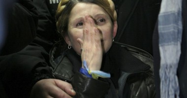 Stire din Actualitate : Galerie FOTO ȘI VIDEO / Iulia Timosenko a fost eliberată: "Dictatura s-a prăbușit!"